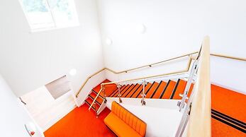 The Lodge At Perth Racecourse