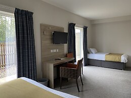 The Lodge At Perth Racecourse