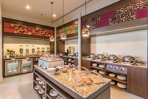 Hampton Inn & Suites by Hilton Salamanca Bajio