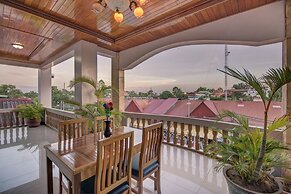 DV Angkor Villa