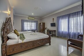 DV Angkor Villa