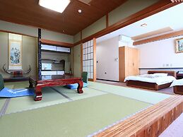 Toushijima Onsen Suzunami