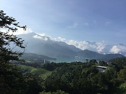 Sun Moon Inn