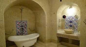 King Cave Hotel by Traveller's