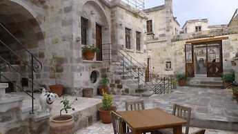 King Cave Hotel by Traveller's