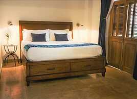 La Isabela Suites