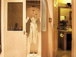 La Isabela Suites
