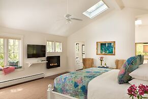 Inn at Sunrise Point