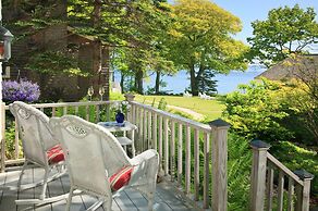 Inn at Sunrise Point