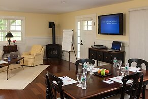 Inn at Sunrise Point