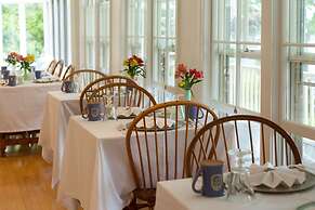 Inn at Sunrise Point