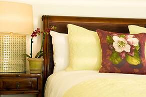 Inn at Sunrise Point