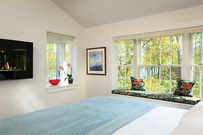 Inn at Sunrise Point