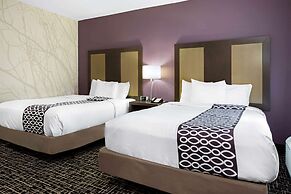 La Quinta Inn & Suites by Wyndham Lake Charles - Westlake