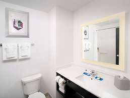 Holiday Inn Express Pensacola Downtown by IHG