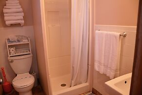 Echo Motel & Oceanfront Cottages