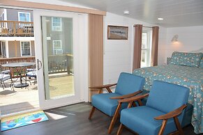 Echo Motel & Oceanfront Cottages