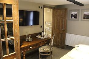 Red Dragon Inn