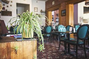 Victor Hotel