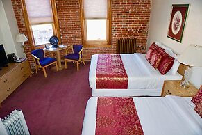 Victor Hotel