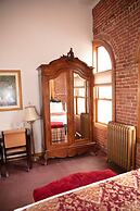 Victor Hotel
