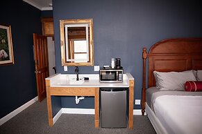 Victor Hotel