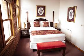 Victor Hotel