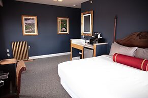 Victor Hotel