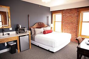 Victor Hotel