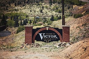 Victor Hotel