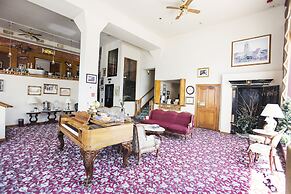 Victor Hotel
