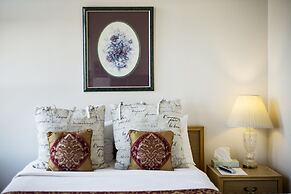 Victor Hotel