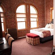 Victor Hotel