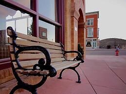 Victor Hotel