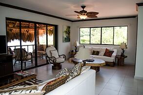 Paraiso Escondido Hotel Villas & Resort