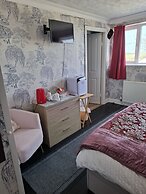 The Sportsmans Lodge