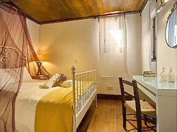 Oinoessa Traditional Boutique Houses