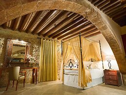 Oinoessa Traditional Boutique Houses