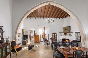 Oinoessa Traditional Boutique Houses