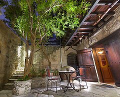 Oinoessa Traditional Boutique Houses