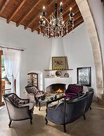 Oinoessa Traditional Boutique Houses