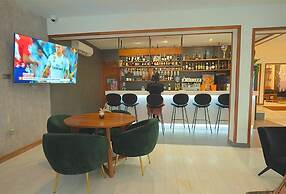 Magno Suites