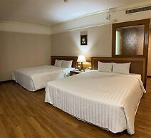 Tapeng Bay Holiday Hotel