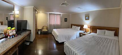 Tapeng Bay Holiday Hotel