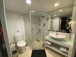 Tapeng Bay Holiday Hotel