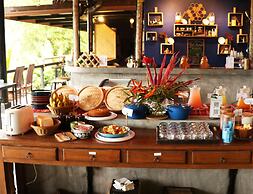 Anurak Community Lodge