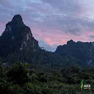 Anurak Community Lodge