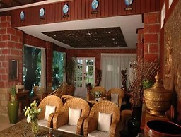 Emerald Land Hotel
