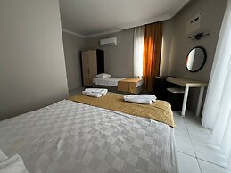 Side Beach Club Hotel