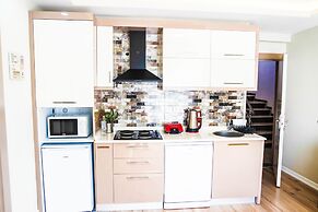 Ale Apartments Hotel